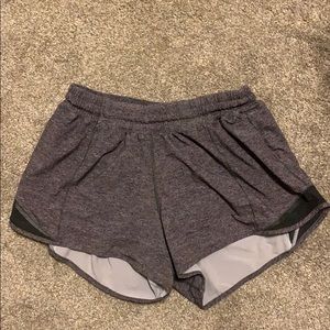 Grey Lululemon hotty hot 4” shorts